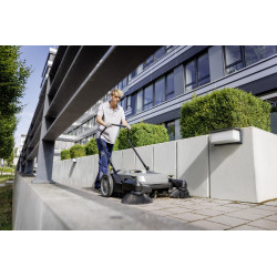 Balayeuse KARCHER mécanique KM 70/20 C 2SB